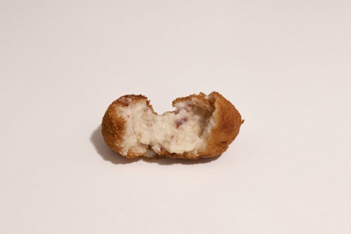 croqueta-jamocc81n-ibecc81rico-alta-resoluciocc81n-1